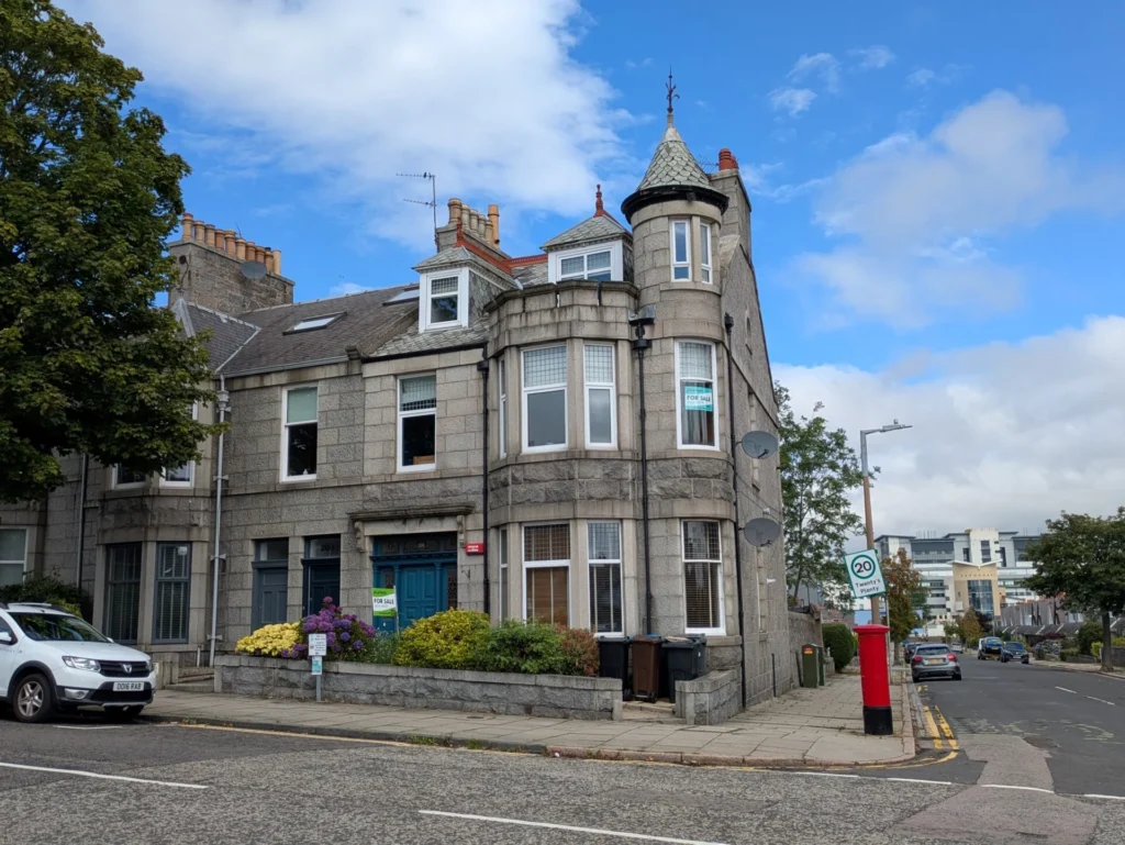 206 Mid Stocket Road, Aberdeen, AB15 5HQ
