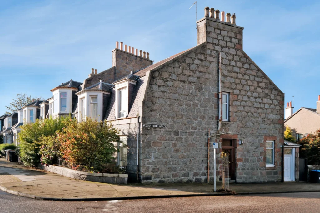 59 Sunnyside Road, Aberdeen, AB24 3LT