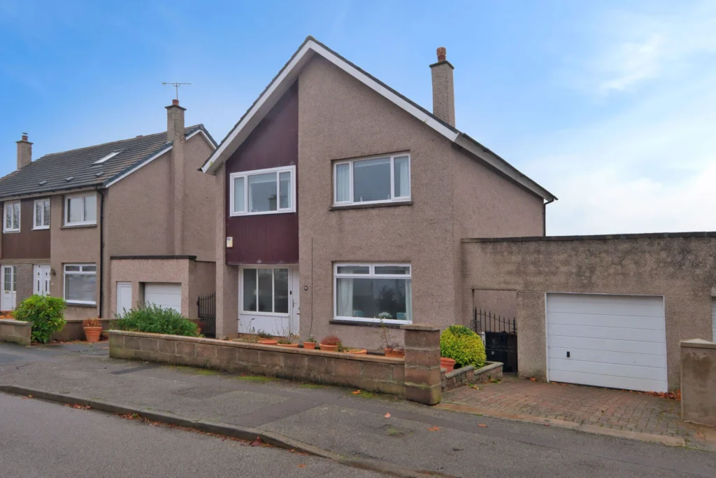 37 Deeside Gardens, Aberdeen, AB15 7PP