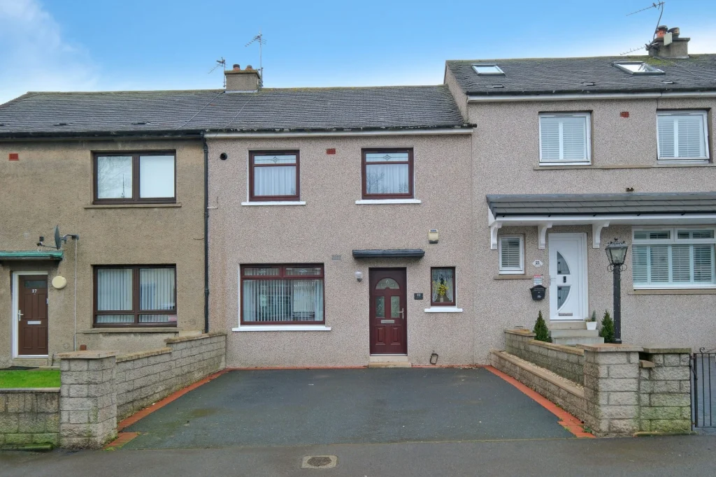 19 Gairnshiel Avenue, Aberdeen, AB16 5UE