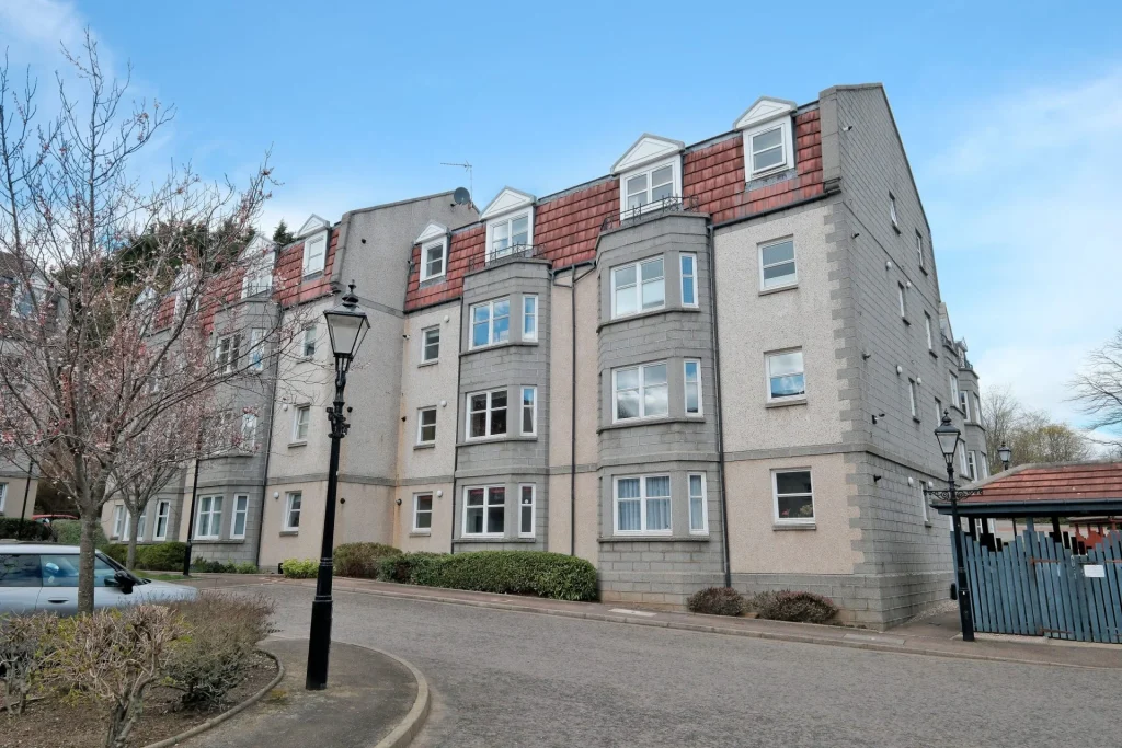 37 Albury Mansions, Aberdeen, AB11 6TJ