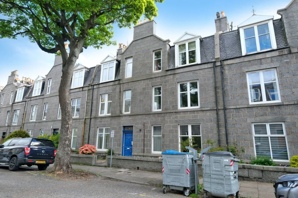 Second Floor Left 6, Richmond Terrace, Aberdeen, AB25 2RN
