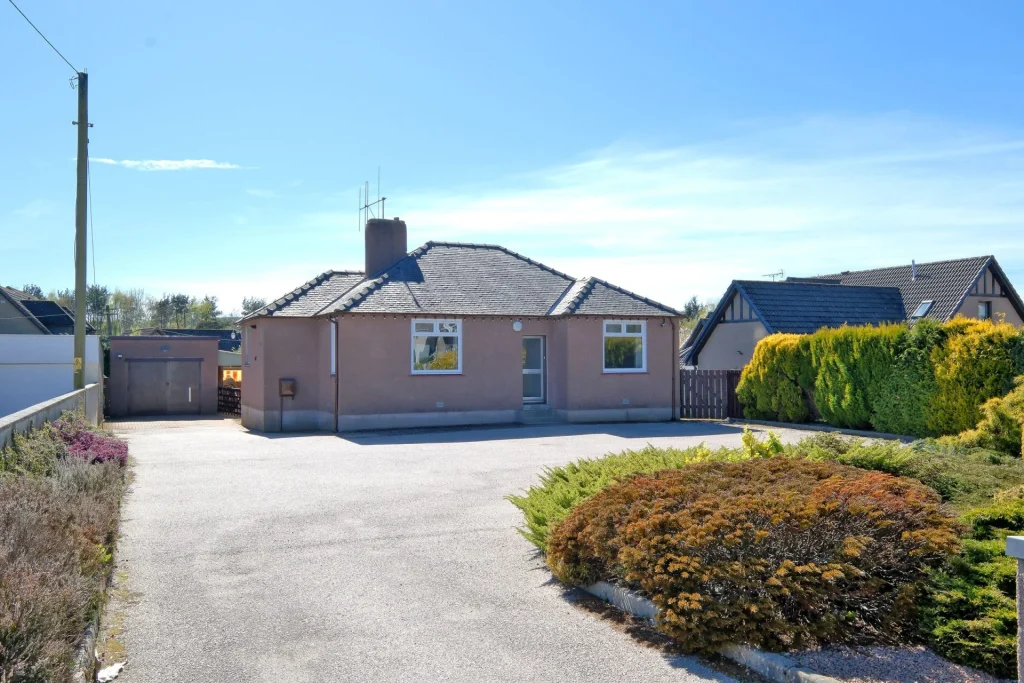 Lonach, Main Street, Blackburn, AB21 0SR