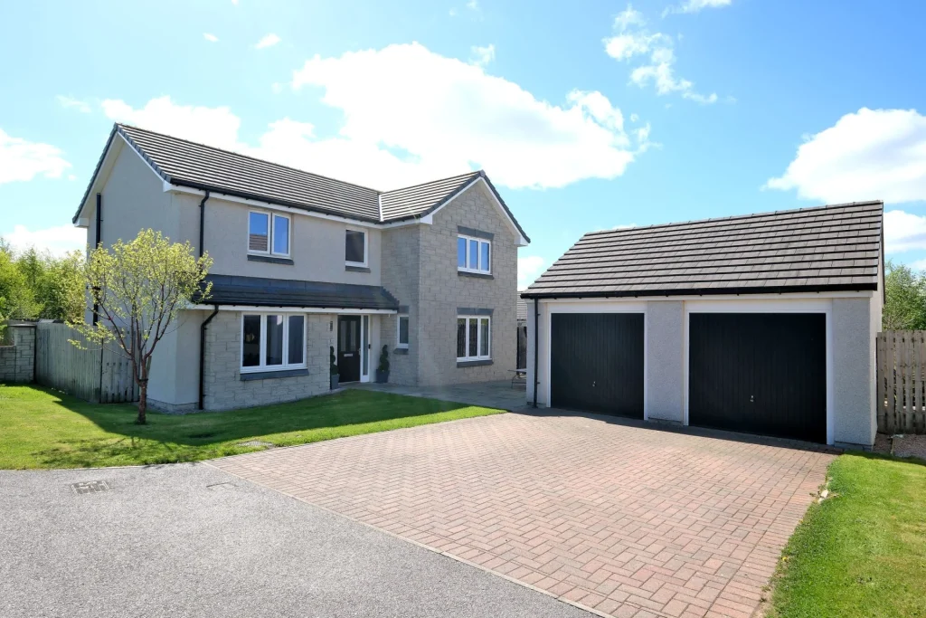 5 Lochter Place, Inverurie, AB51 6BF
