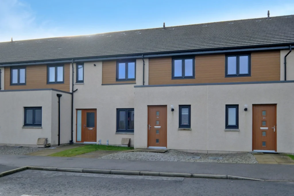 16 Maidencraig Court, Aberdeen, AB15 6NS