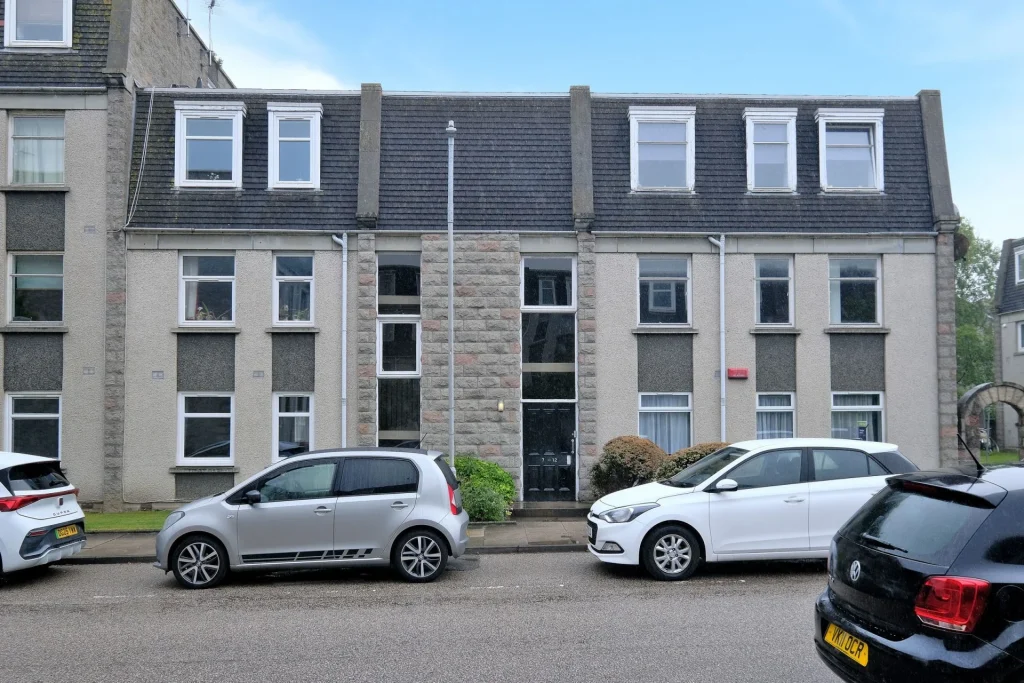 8 Linksfield Gardens, Aberdeen, AB24 5PF