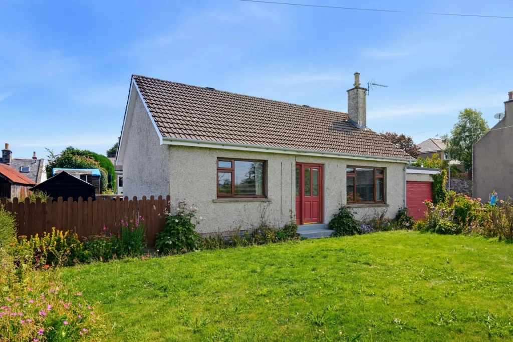 Tor-Na-Chie, 7 Webster Court Road, Oldmeldrum, Inverurie, AB51 0NL