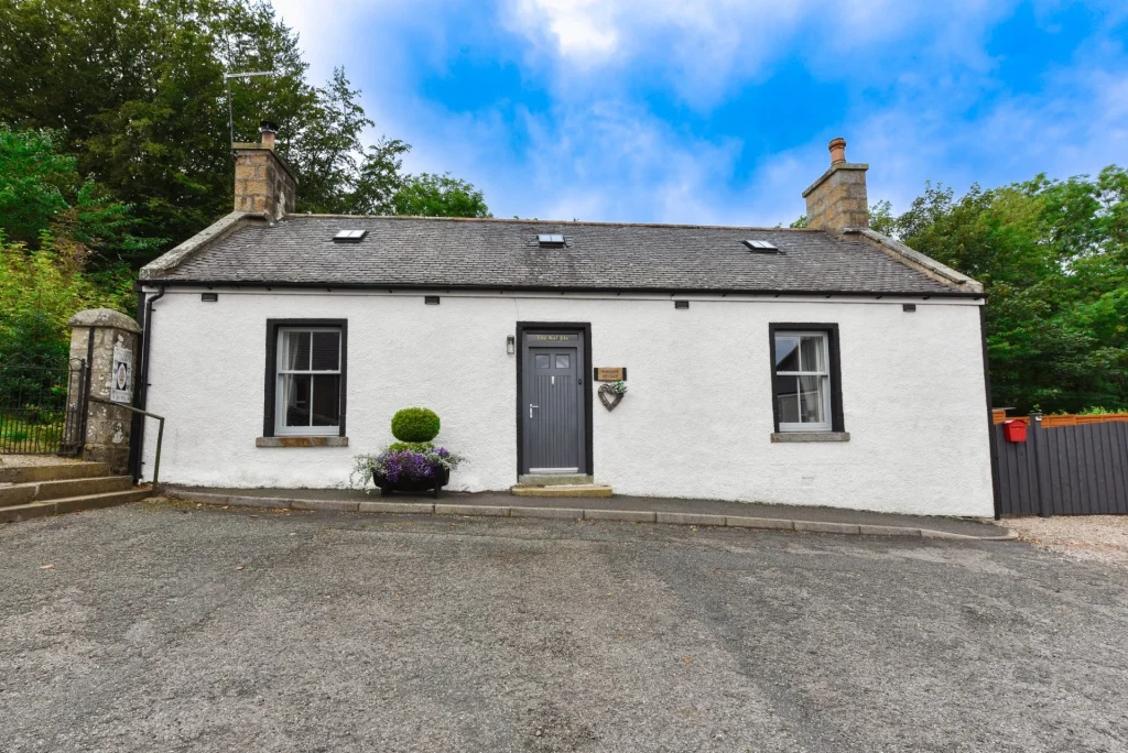 Woodside Cottage, Main Street, Aberchirder, Huntly, AB54 7SY